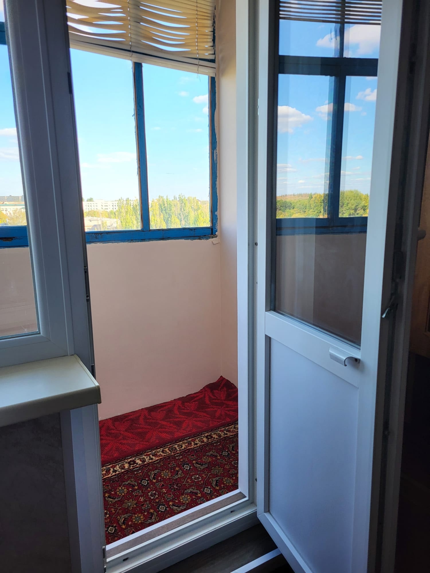 Сдам 1к Медгородок,за 1й горбольницей,после ремонта,никто не жил,есть все,кроме стиралки,рядом медунивер,цена 25+залог+услуги т.+79591397037