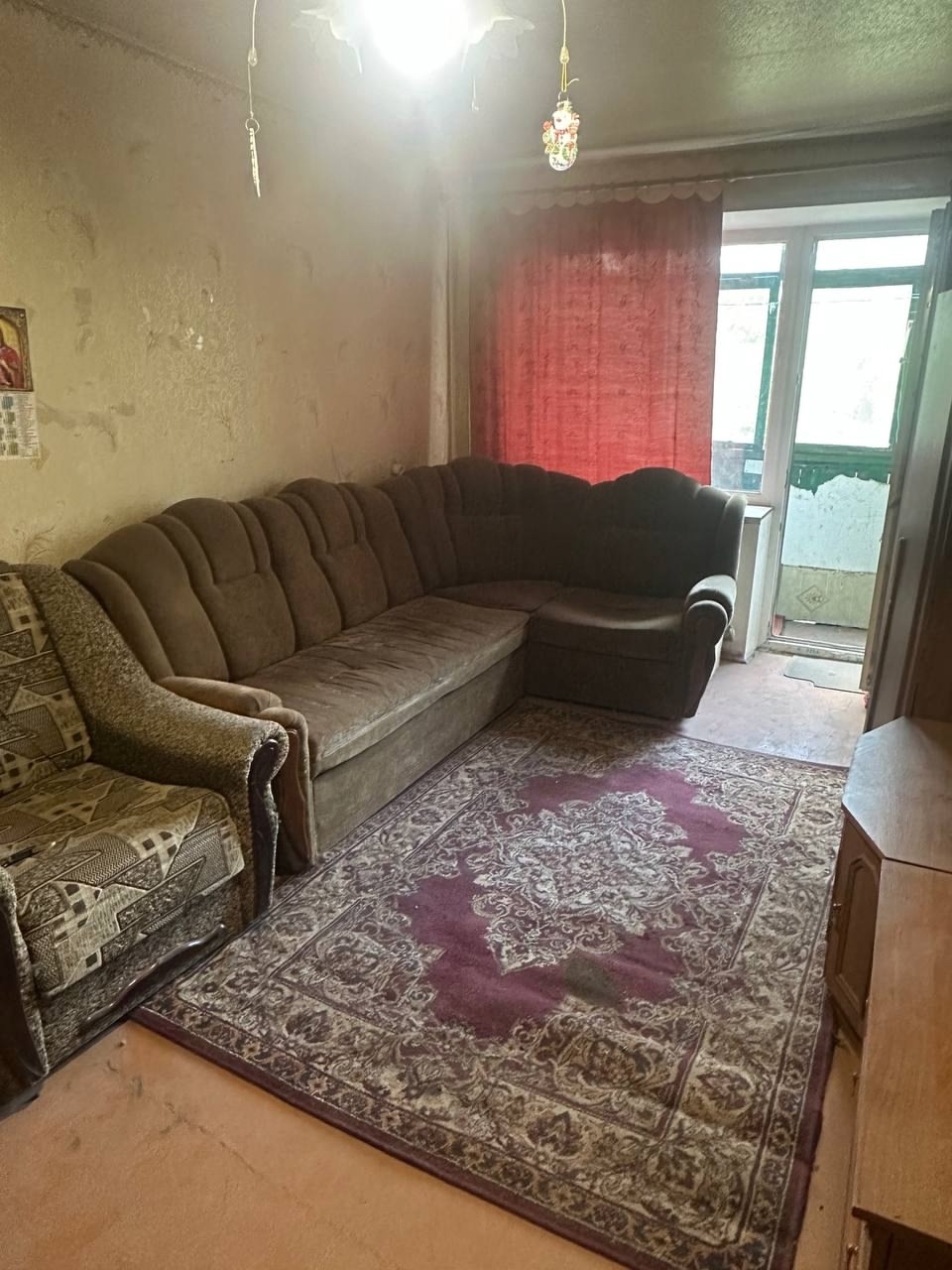г. Алчевск
Продается 1 комнатная квартира с автономным отоплением по улице Попова, район (Стоматологии).
3-й этаж/ 5-ти этажного дома. Общая площадь...